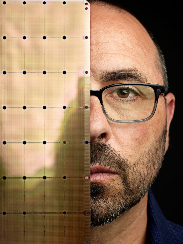 Andrew Feldman - CEO of Cerebras Systems. AI, Semiconductor, WSE-2, Waffer Scale Engine, artifiical intelligence, computer chip, computing, hardware, Cerebras Systems, Andrew Feldman, portrait, science & technology.