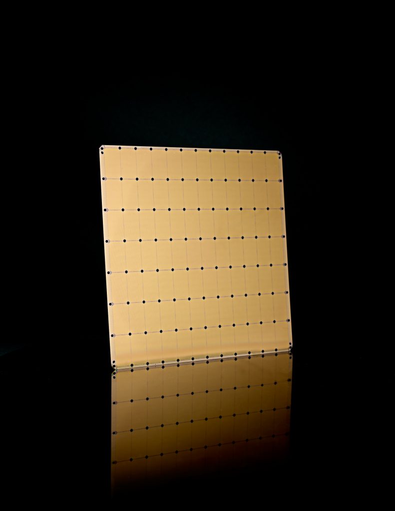Cerebras Wafer Scale Engine (WSE-2). AI, Semiconductor, WSE-2, Waffer Scale Engine, artifiical intelligence, computer chip, computing, hardware, Cerebras Systems, science & technology.