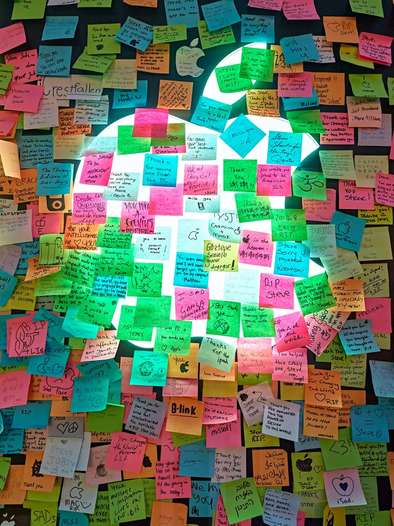 Steve Jobs Memorial. memorial, post-it notes.