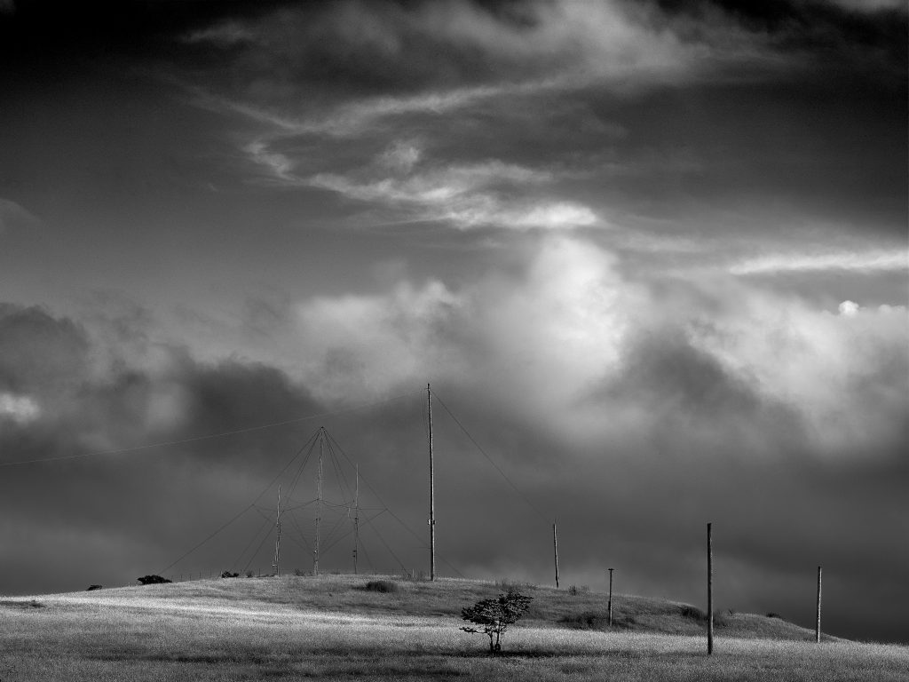 Antenna Array in the Dish Area at Stanford. Dish Area, Silicon Valley, Stanford Dish, The Dish, astronomy, hiking, radio telescope, satellite dish, space, telescope.