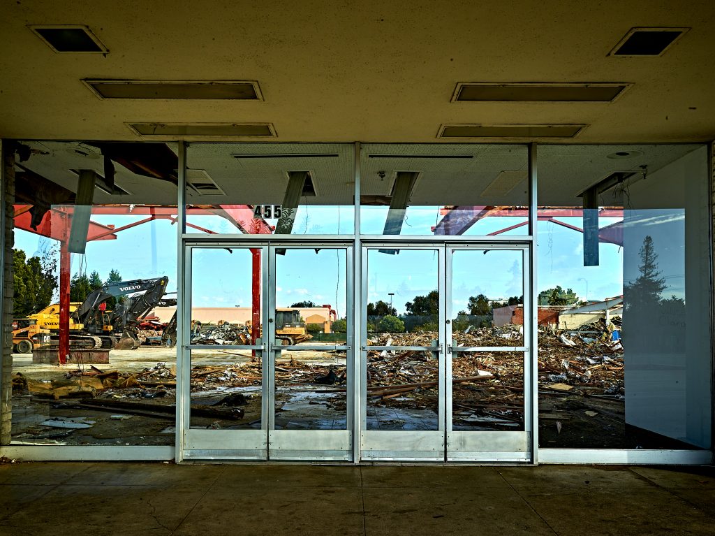 Sears Department Store Closure. department store, reportage, Sears, retail, urban, urban decay.