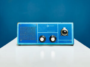 Greymark 506 Radio. .